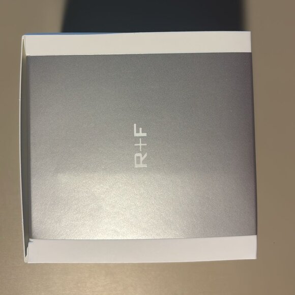 Rodan Fields Micro-Dermabrasion Paste 125ml - New Sealed in a box - Picture 2 of 4